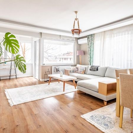 Vibrant Flat With Balcony In Maltepe Apartment Istanbul Exterior photo