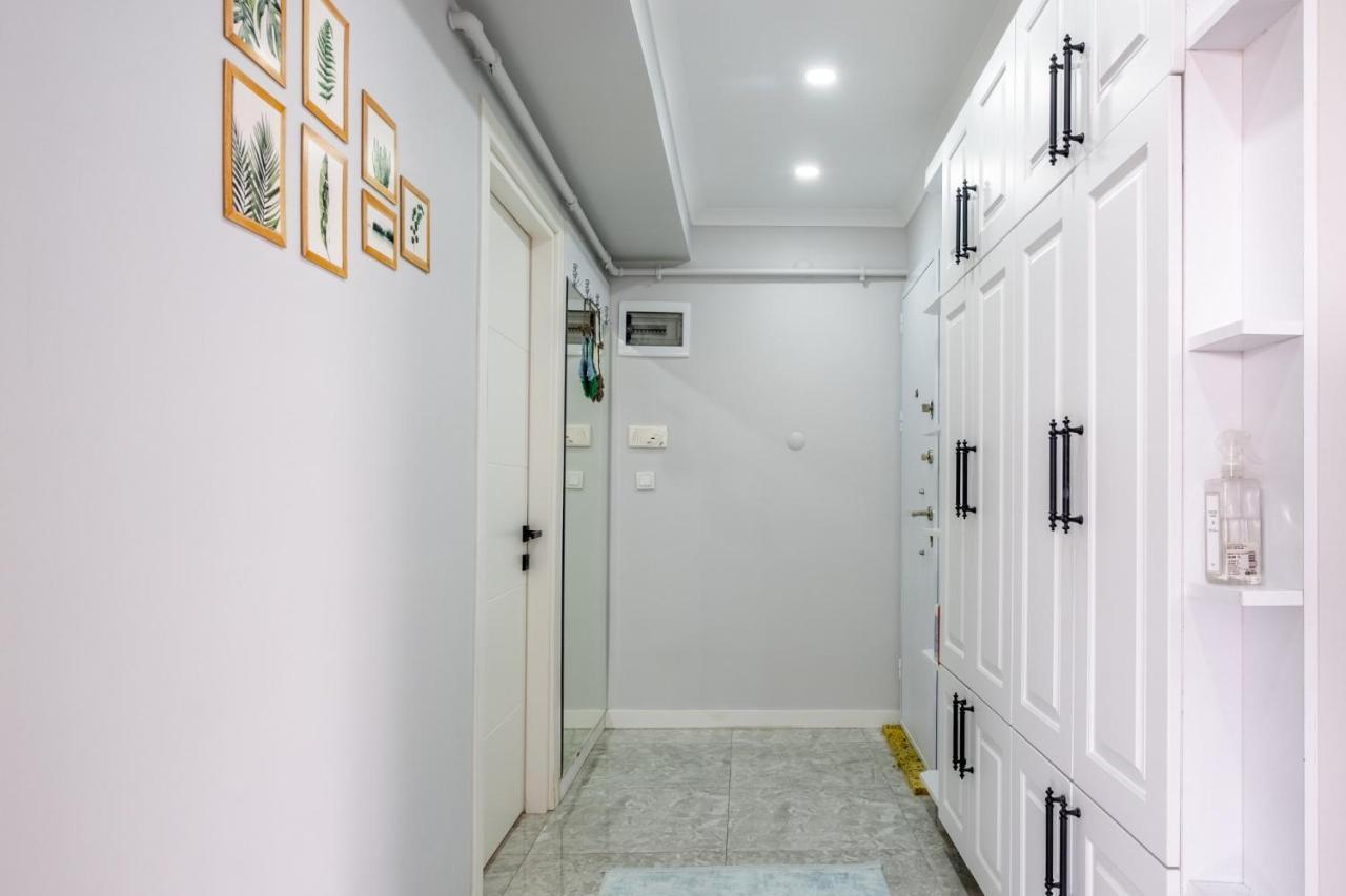 Vibrant Flat With Balcony In Maltepe Apartment Istanbul Exterior photo